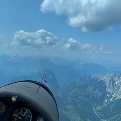 Flugwegposition um 13:07:35: Aufgenommen in der Nähe von Eisenerz, Österreich in 2712 Meter